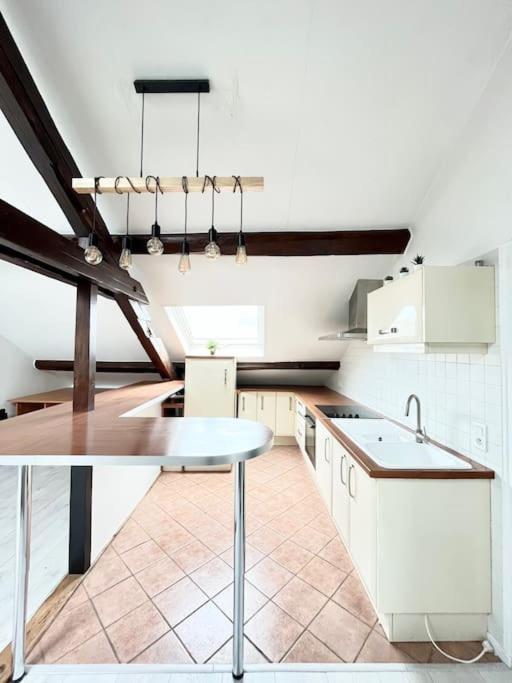 Dubai - Bel Appartement A 兰斯 外观 照片